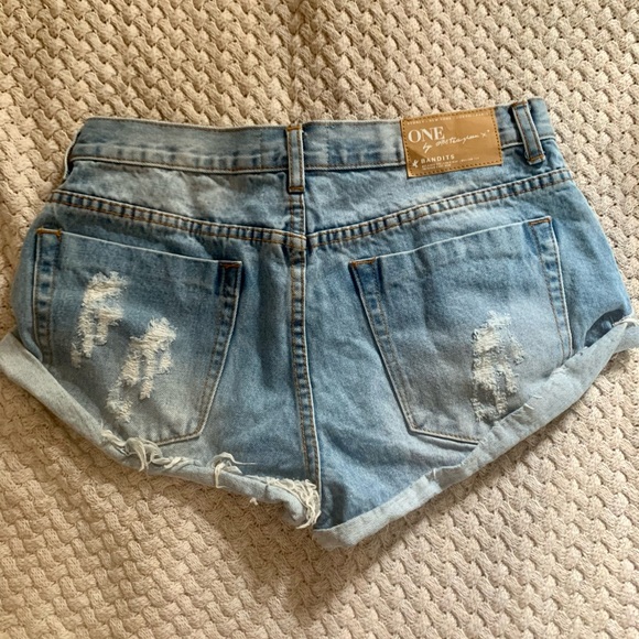 SOLD!!  NEVER WORN One by OneTeaspoon Denim Shorts - Picture 3 of 8